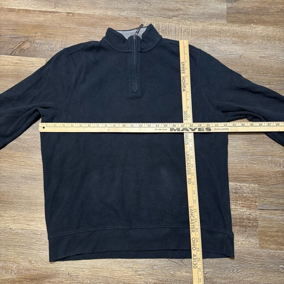 Black Men’s Quaterzip - Picture 4 of 4